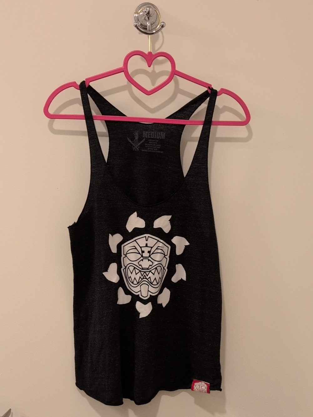 Farmers Market Hawaii Mano Tiki Razorback tank top